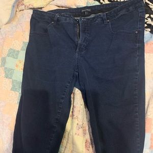 Universal Standard dark indigo skinny jeans.